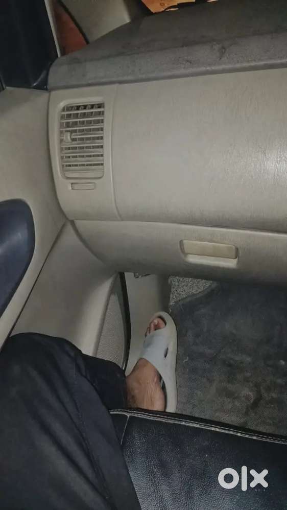 Toyota Innova 2.5 V 2014