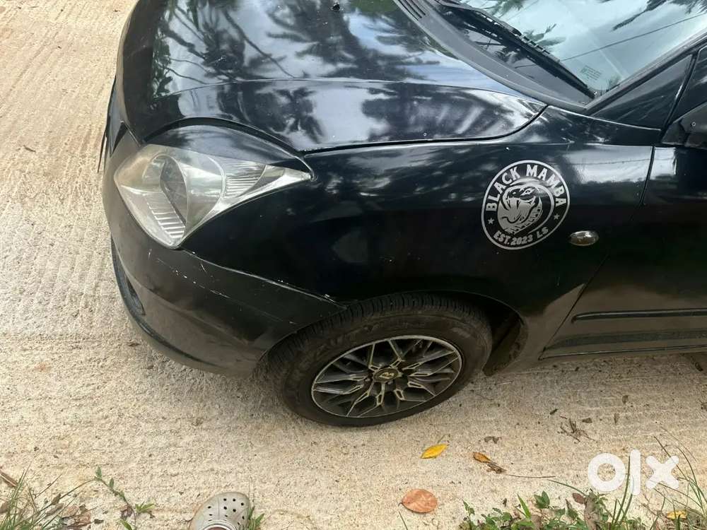 Maruti Suzuki Swift Zxi Top End 2005