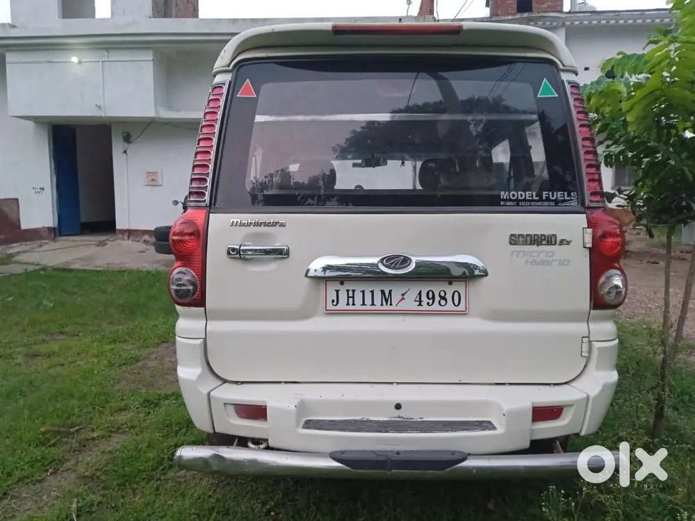 Mahindra Scorpio 2014 White Colour Hai Or Tayre V New H