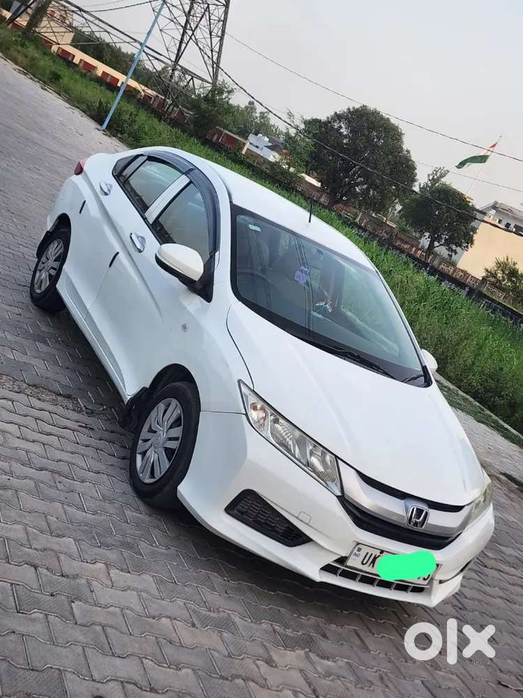 Honda City Diesel 
1st Owner 
Dono Key 
Power Steering 
Power Windows