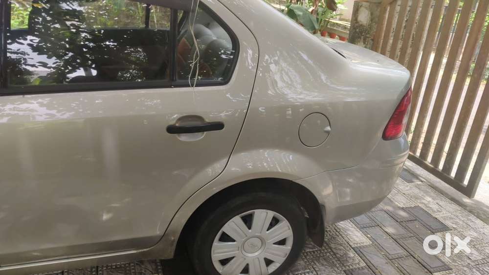 Ford Fiesta Petrol Manual 2007 Km Driven