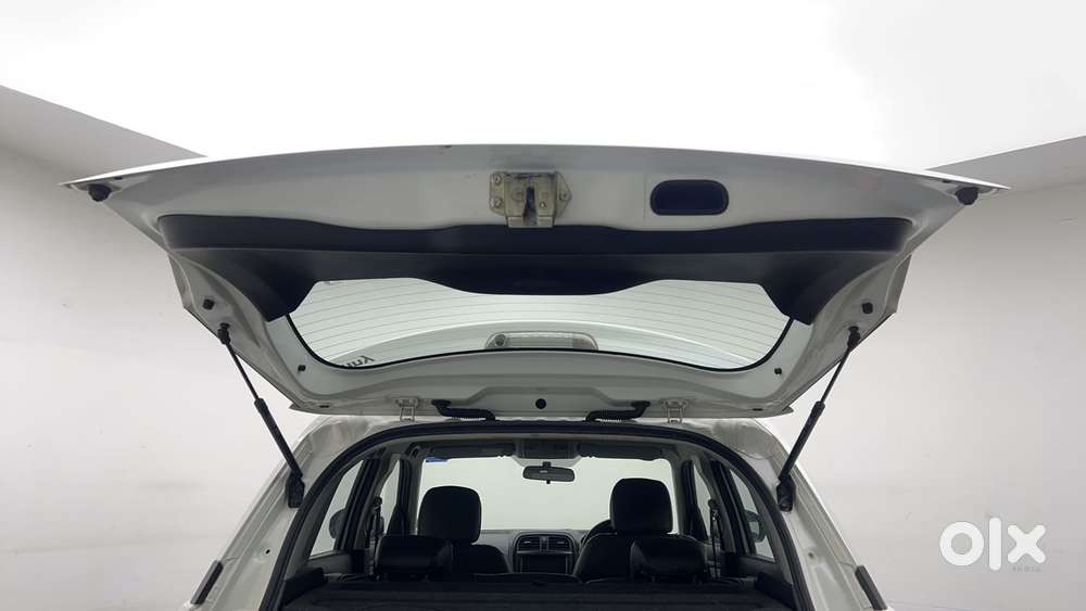 Maruti Suzuki Vitara Brezza 1.5 Zxi At, 2021, Petrol