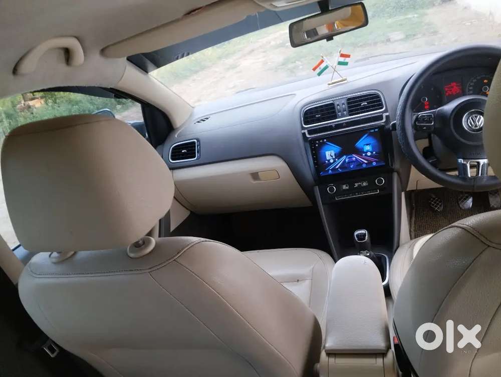 Volkswagen Vento Highline Plus 2013