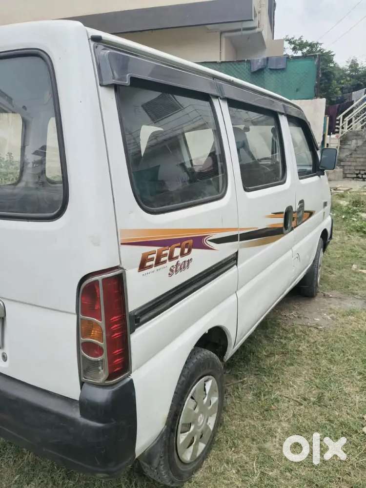 Maruti Suzuki Eeco Smiles 2018
