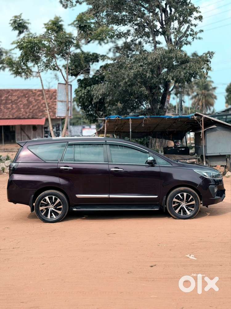 Toyota Innova Crysta