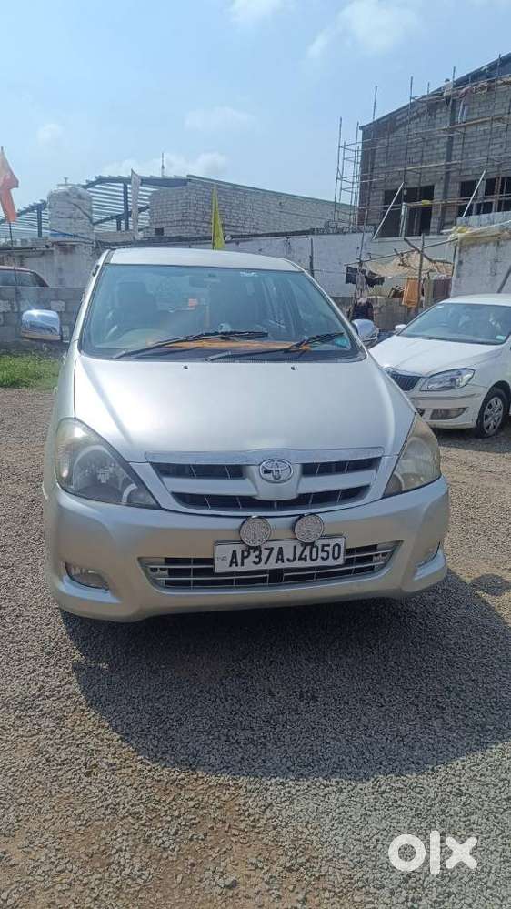 Toyota Innova 2.5 V 7 Str, 2005, Diesel