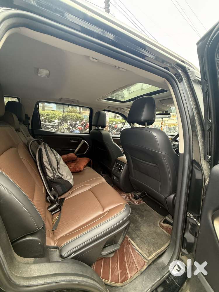 Mahindra Scorpio N Z8 Petrol Mt 7 Str, 2024, Petrol