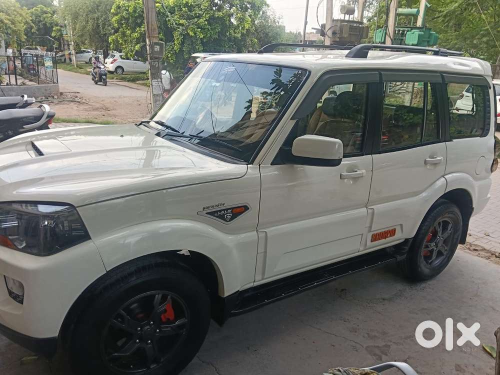 Mahindra Scorpio Classic 2.2 S 11 Mt 7 Str, 2017, Diesel