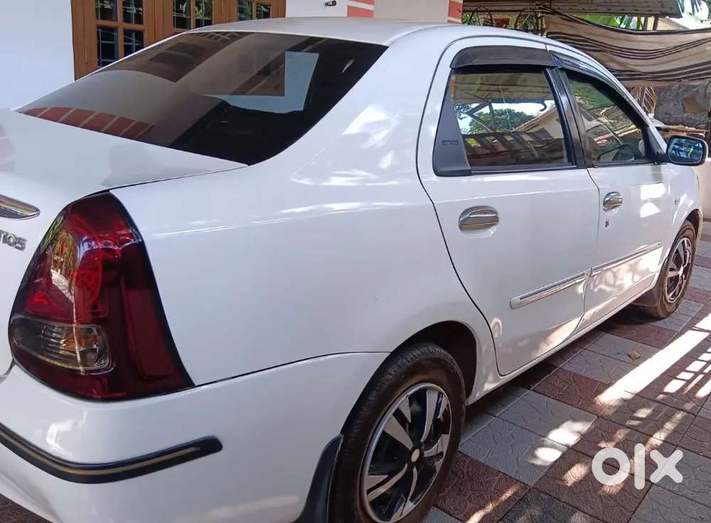 Toyota Etios 2012 Petrol