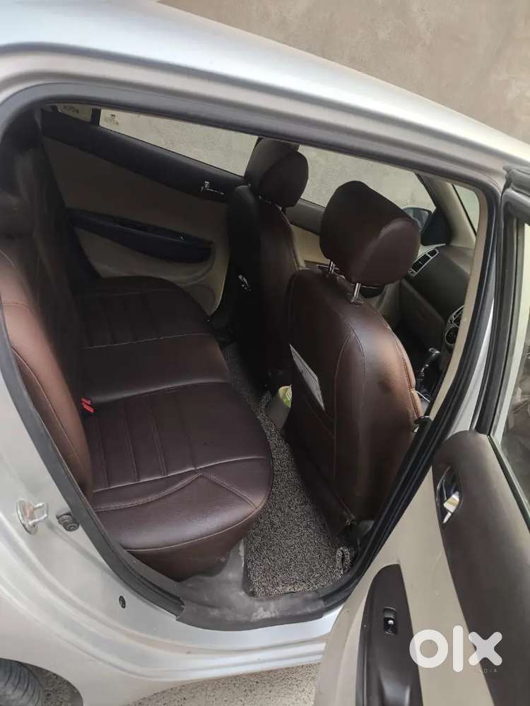 Hyundai I20 2010 Cng & Petrol. Hr Number With Complete Documents