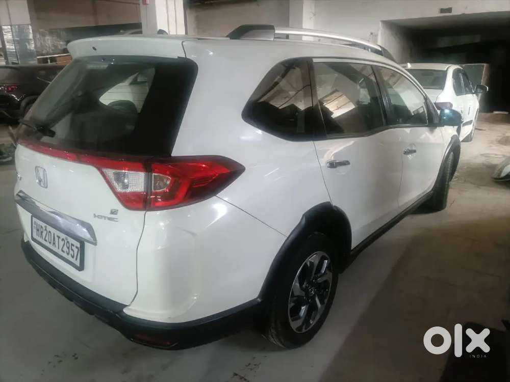 Neat And Clean Single Handed Car
