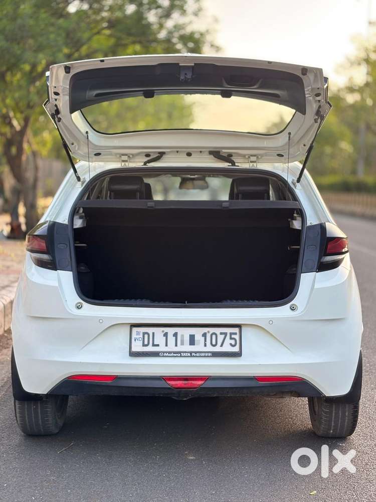 Tata Altroz Xz, 2020, Petrol