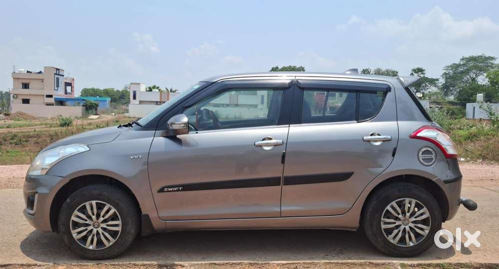 Maruti Suzuki Swift Vxi + Manual, 2016, Petrol