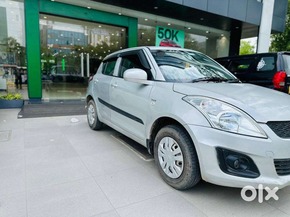 Maruti Suzuki Swift Vxi With Abs, 2016, Petrol