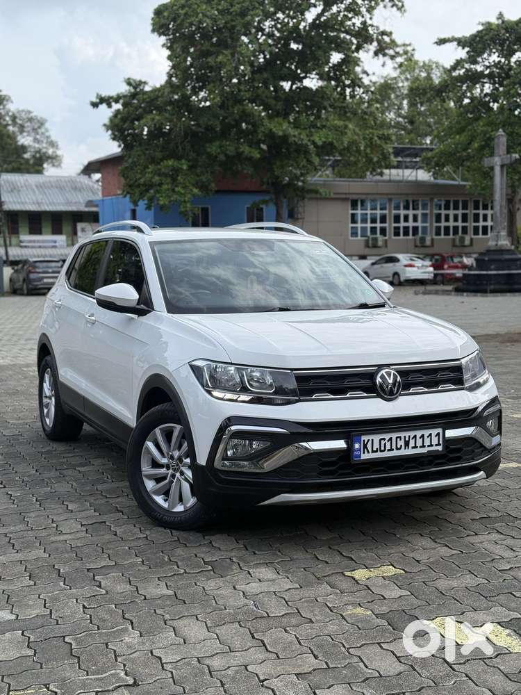 Volkswagen Taigun 1.0 Tsi Highline At, 2022, Petrol