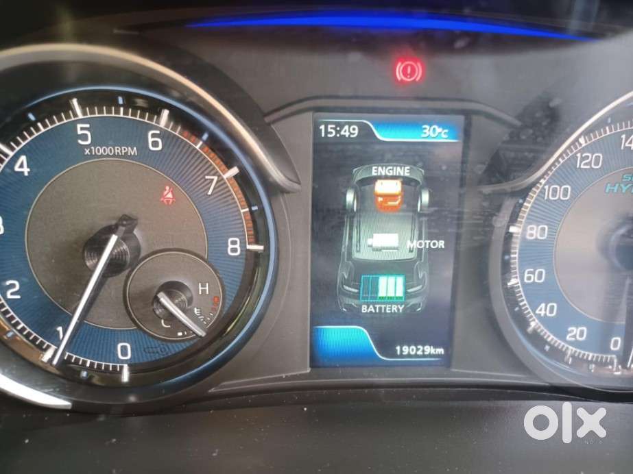 Maruti Suzuki Xl6 1.5 Alpha Mt, 2022, Cng & Hybrids