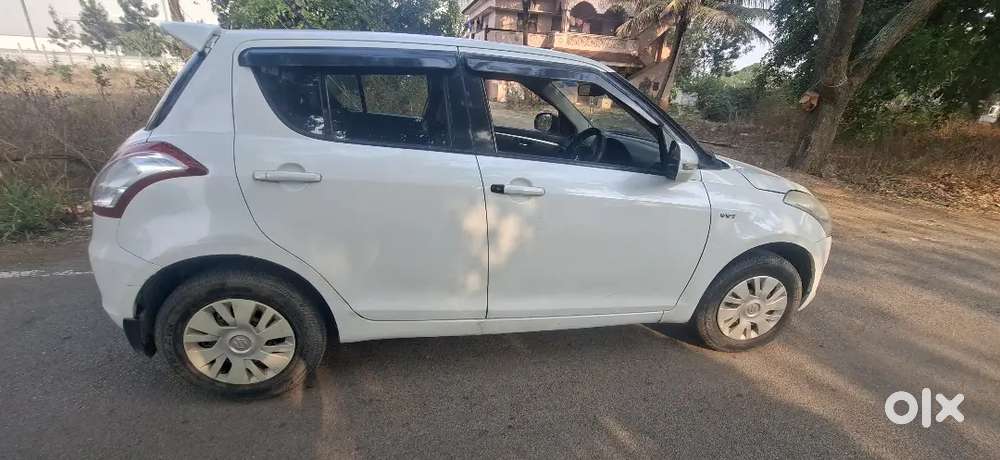 Maruti Suzuki Swift 2012 Petrol 42000 Km Driven