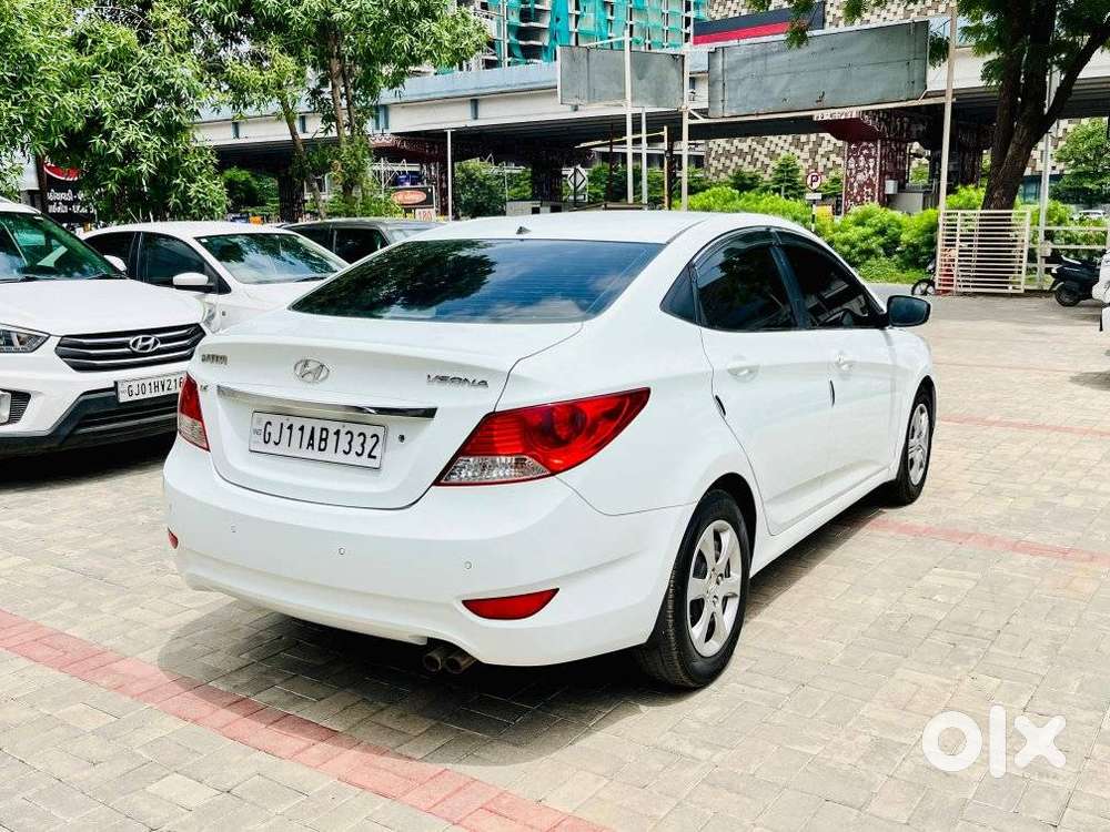 Hyundai Verna 1.6 Sx Vtvt, 2012, Petrol