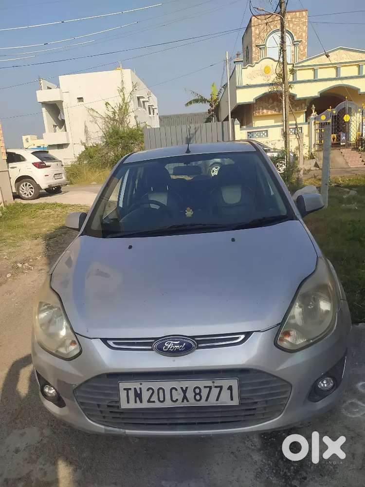 Ford Figo 2012 Diesel 105000 Km Driven