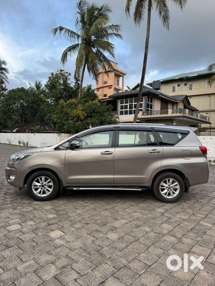 Toyota Innova Crysta 2018