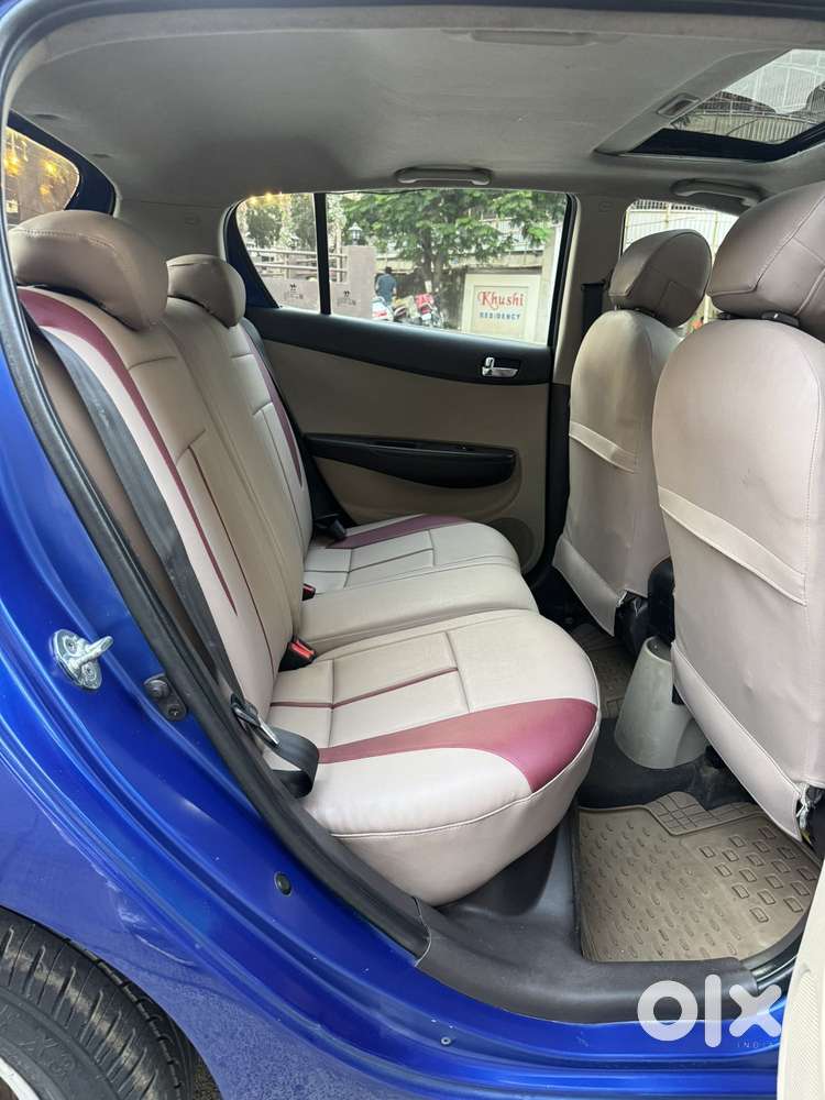 Hyundai I20 Asta 1.2 O With Sunroof, 2011, Petrol