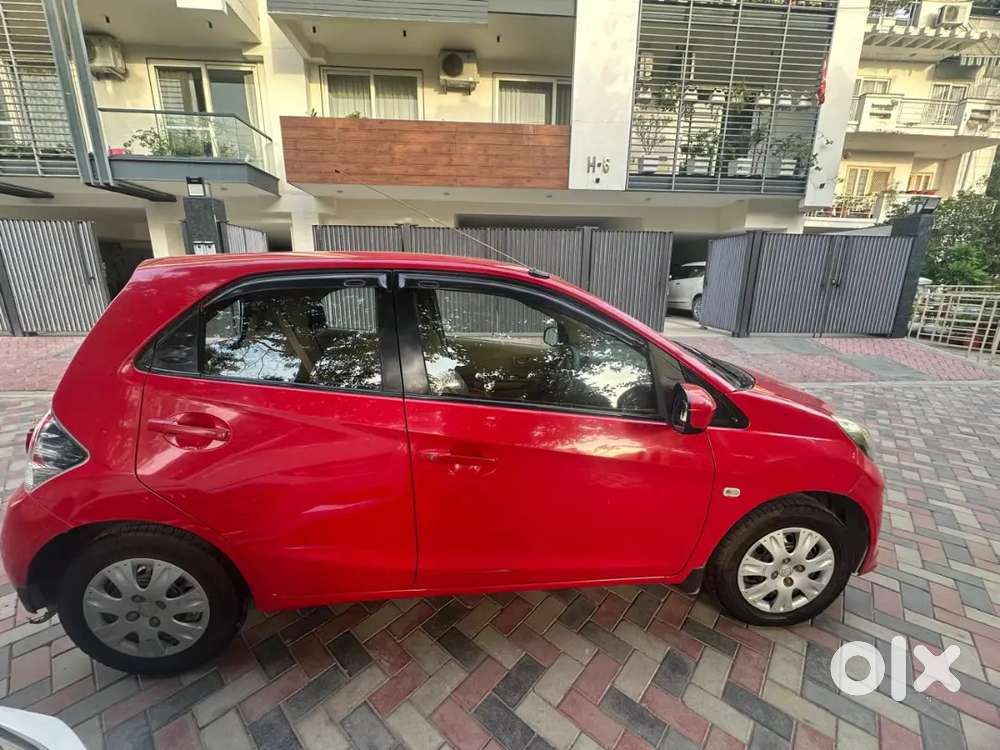Honda Brio 2013 Petrol Variant