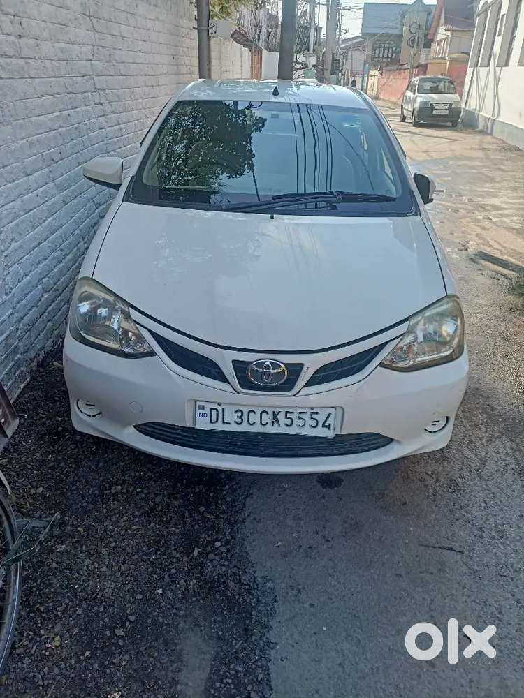 Etios Liva Petrol 2015 December