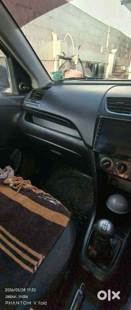Swift Maruti Suzuki 2012 Car