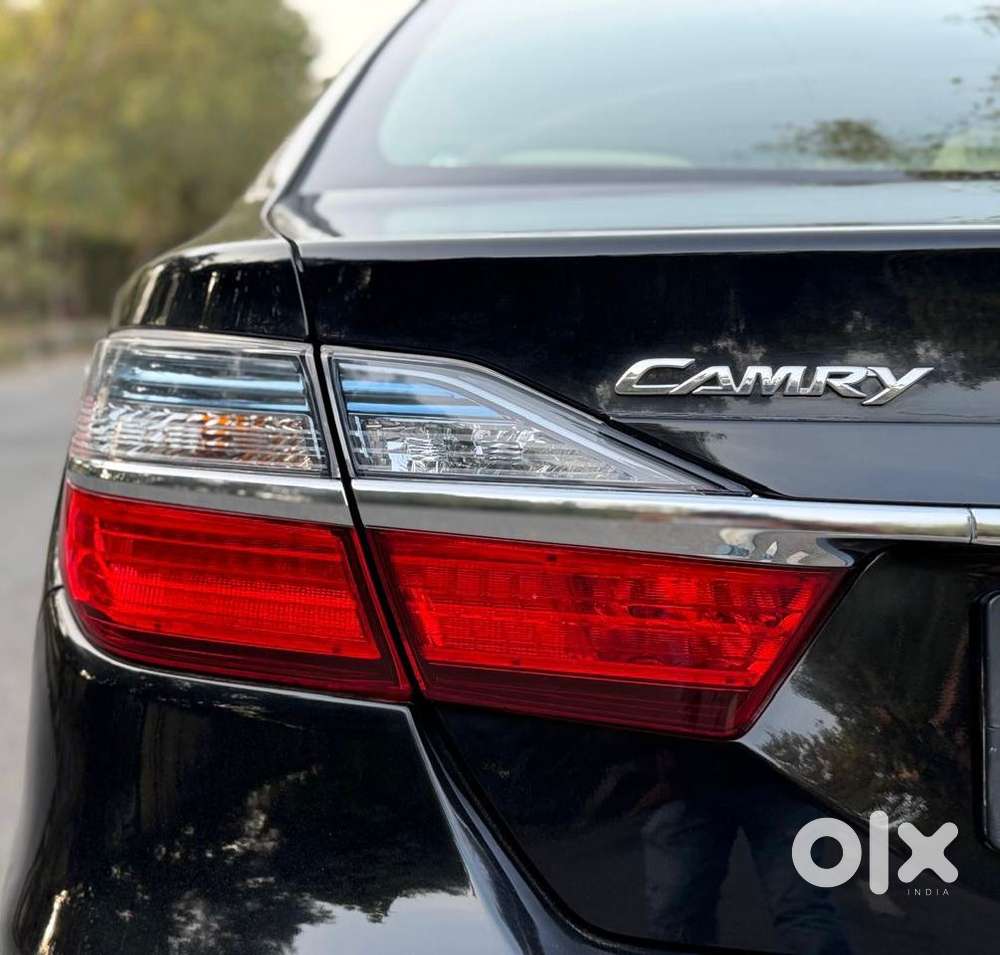 Toyota Camry 2.5 Hybrid, 2017, Cng & Hybrids