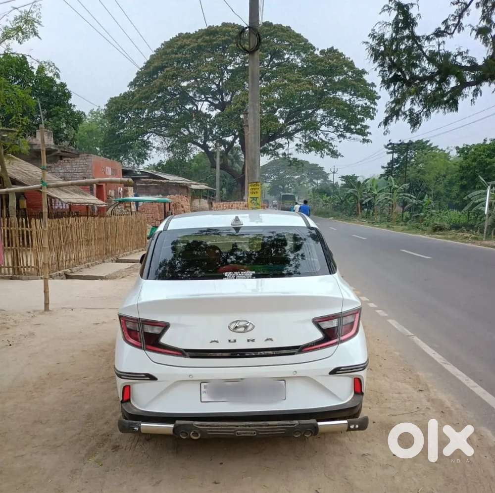 Hyundai Aura 2021 Petrol Well Maintained.