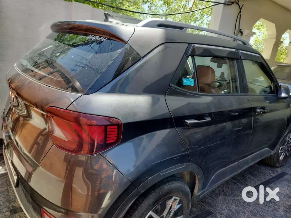 Hyundai Venue 2021 Diesel Good Condition. Not Negotiable.