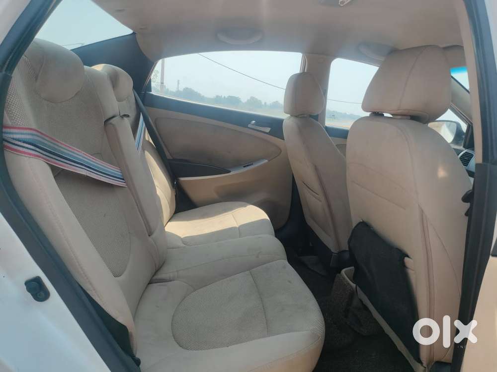 Hyundai Verna 1.5 Sx Vtvt, 2013, Petrol