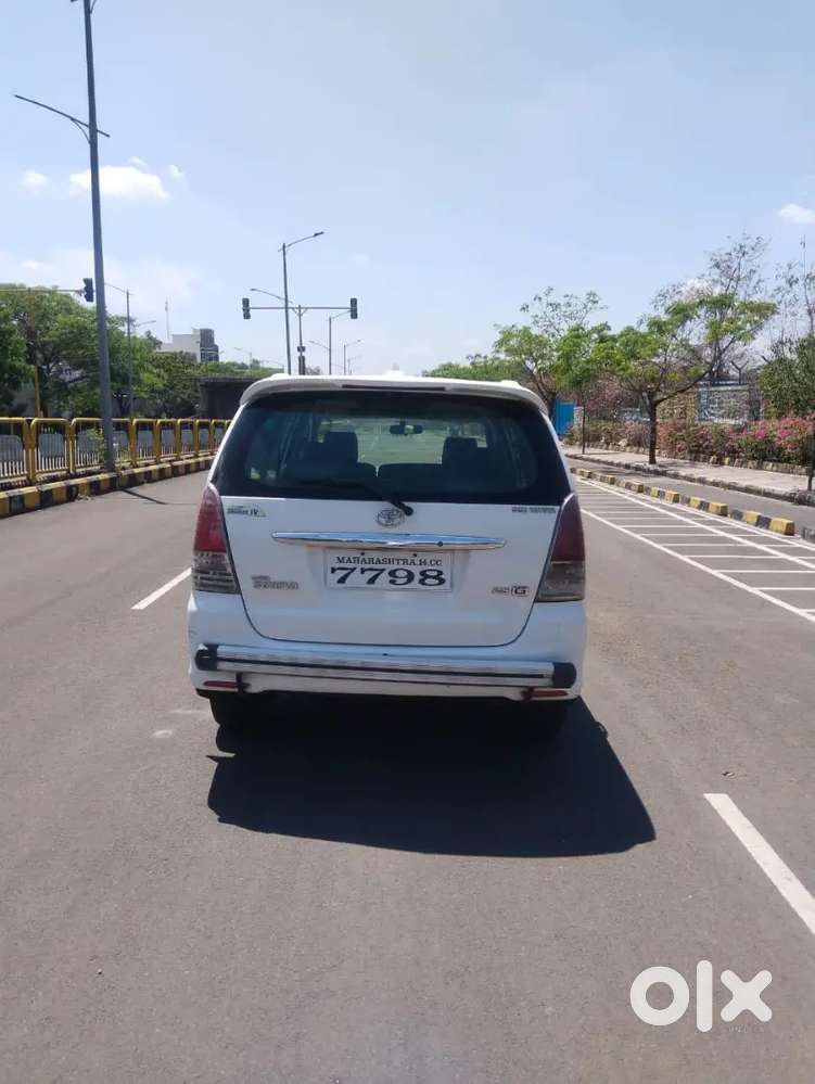 Toyota Innova 2010 Diesel 150000 Km Driven