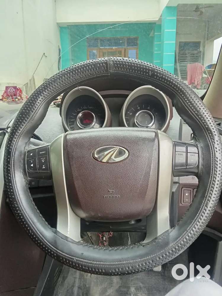 Mahindra Xuv500 2.2 W8 2013