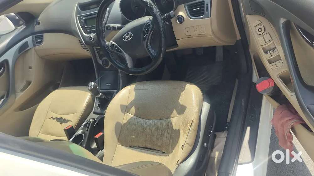 Hyundai New Elantra 2012 Diesel 89000 Km Driven
