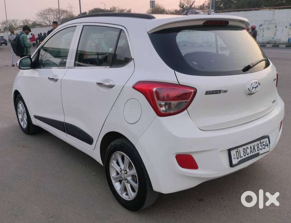 Hyundai Grand I10 Asta Automatic 1.2 Kappa Vtvt, 2015, Cng & Hybrids