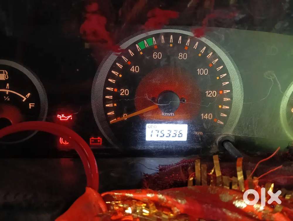 Mahindra Bolero Maxitruck 2014