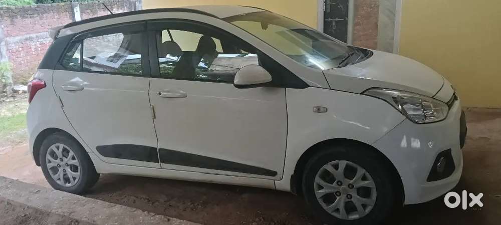 Hyundai Grand I10 2015 Petrol ,manual,1st Owner, 1st Party Insurance