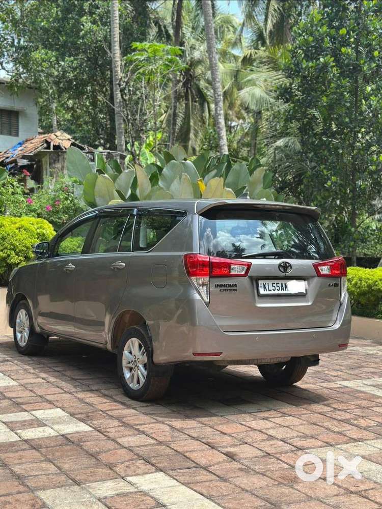Toyota Innova Crysta 2.4 Gx Mt 8s, 2017, Diesel