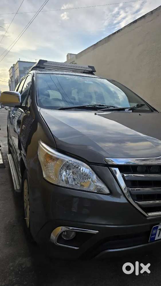 Toyota Innova 2014 Diesel Well Maintained