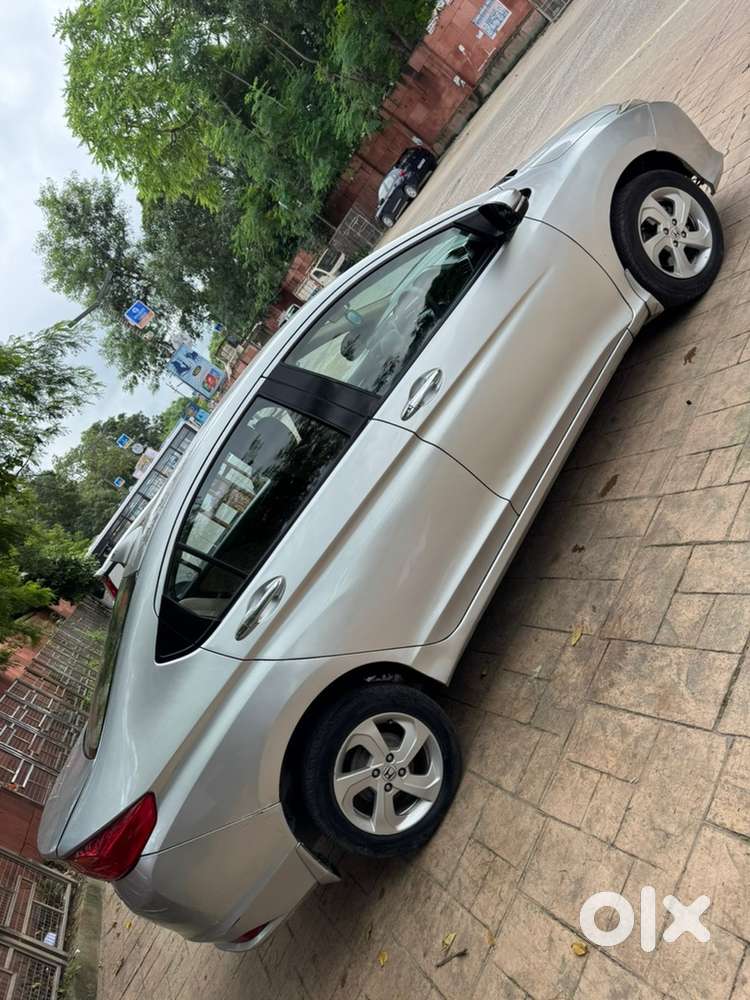 Honda City 2nd Owner, Doctor Driven Car Well Maintained