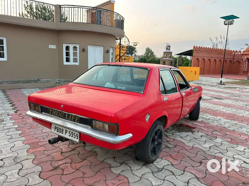 Hindustan Motors Contessa