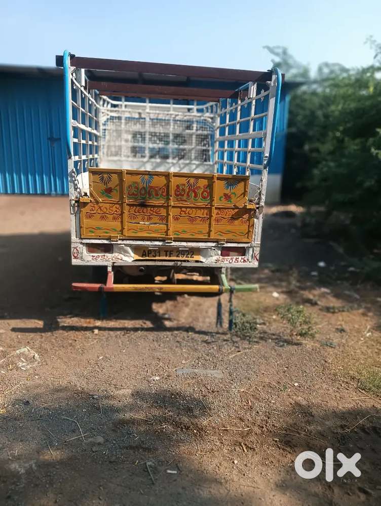 Mahindra Maxx 2016 Diesel 100000 Km Driven