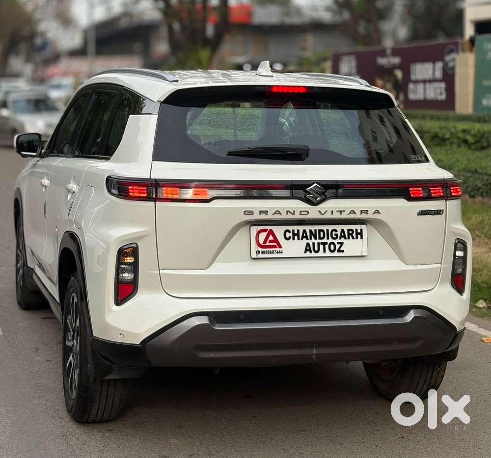 Maruti Suzuki Grand Vitara 1.5 Alpha Plus Intelligent Hybrid Ecvt, 2..