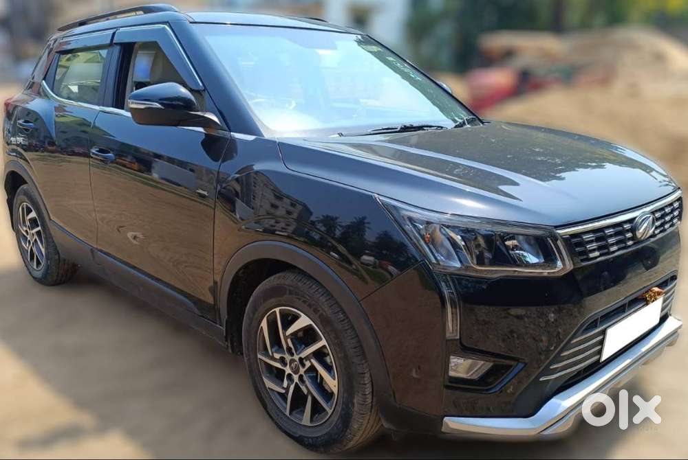 Xuv300 W8(o) Turbo  Aug 2022  7.8k Km  Imt  Top Model  Like New