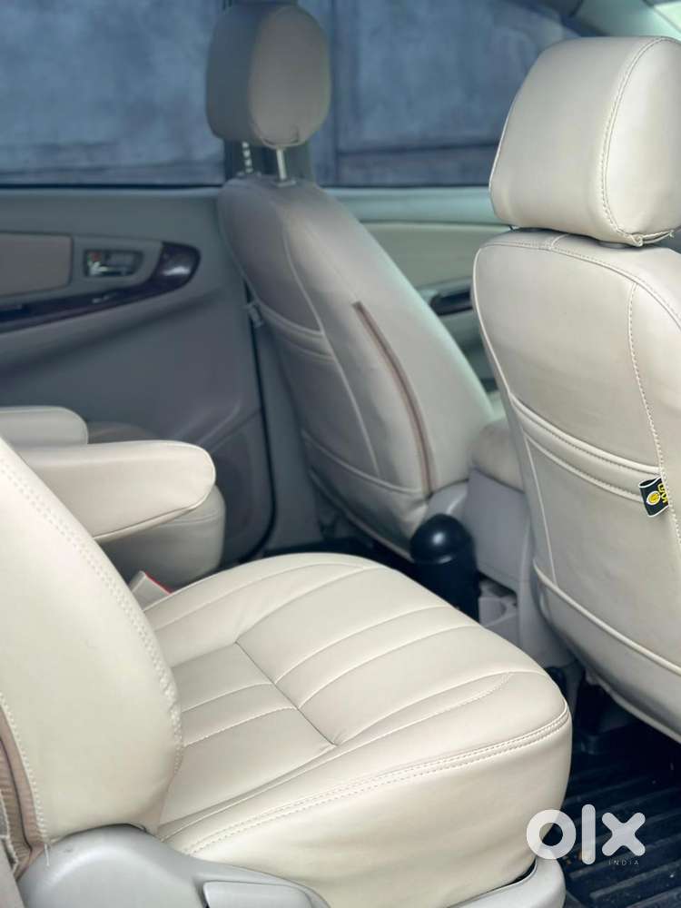 Toyota Innova 2.5 V 7 Str, 2013, Diesel