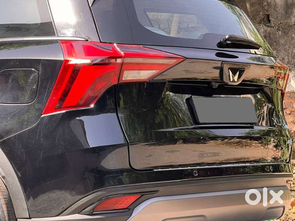 Mahindra Xuv700 2.0 Ax 7 Petrol At Str, 2025, Petrol