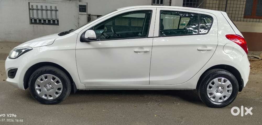 Hyundai I20 Petrol Cvt Magna Executive, 2013, Petrol