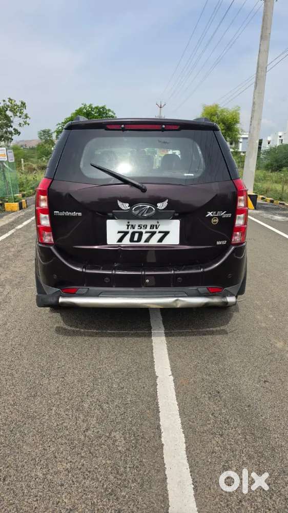 Mahindra Xuv500 2015 Diesel 142000 Km Driven