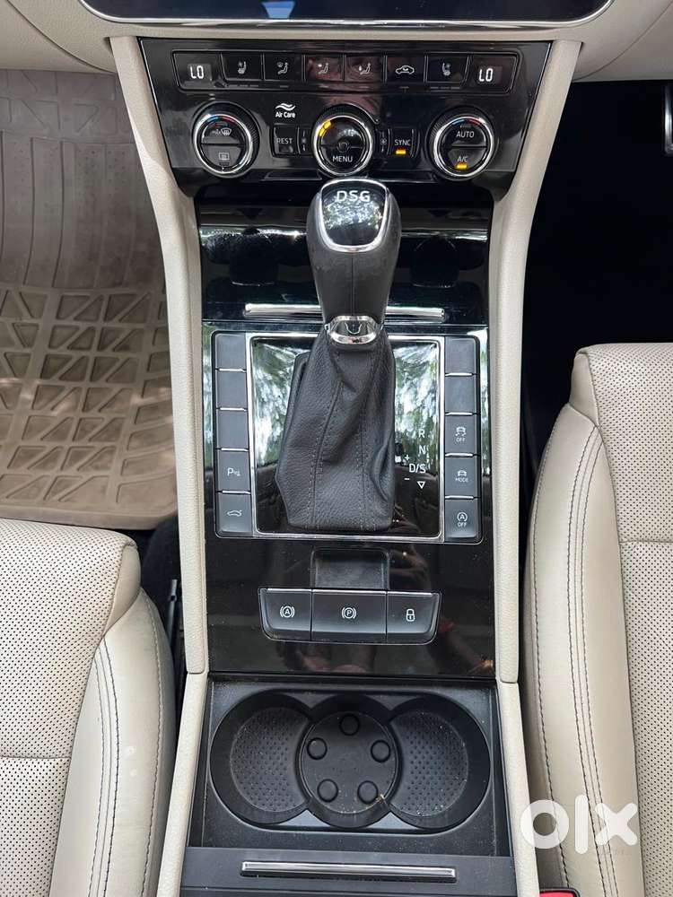 Skoda Superb 2.0 L&k Tsi At, 2020, Petrol